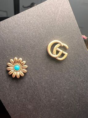 Gold Daisy Stud Earring with Turquoise Center & Gold Double-G Style Stud